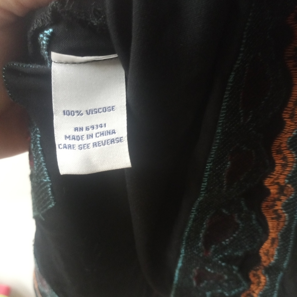 Chic Black Embroidered Tunic Top - Picture 9 of 13